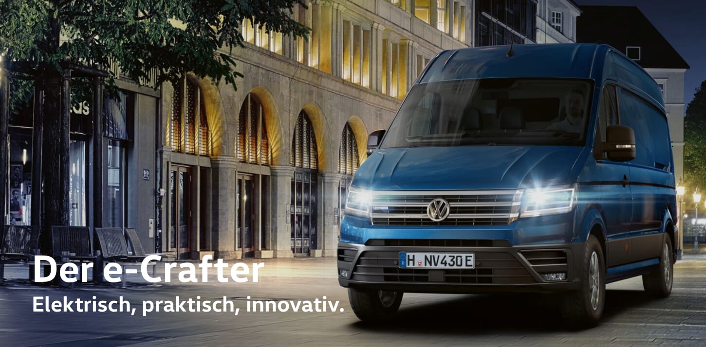 Der e-Crafter bei Nacht. Elektrisch, praktisch, innovativ als Überschrift in Weiss.