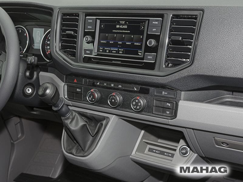 Volkswagen Crafter 35 Kombi 9 Sitzer Hochdach Cockpit