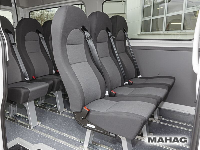 Volkswagen Crafter 35 Kombi 9 Sitzer Hochdach Sonderanfertigung Sitzreihe
