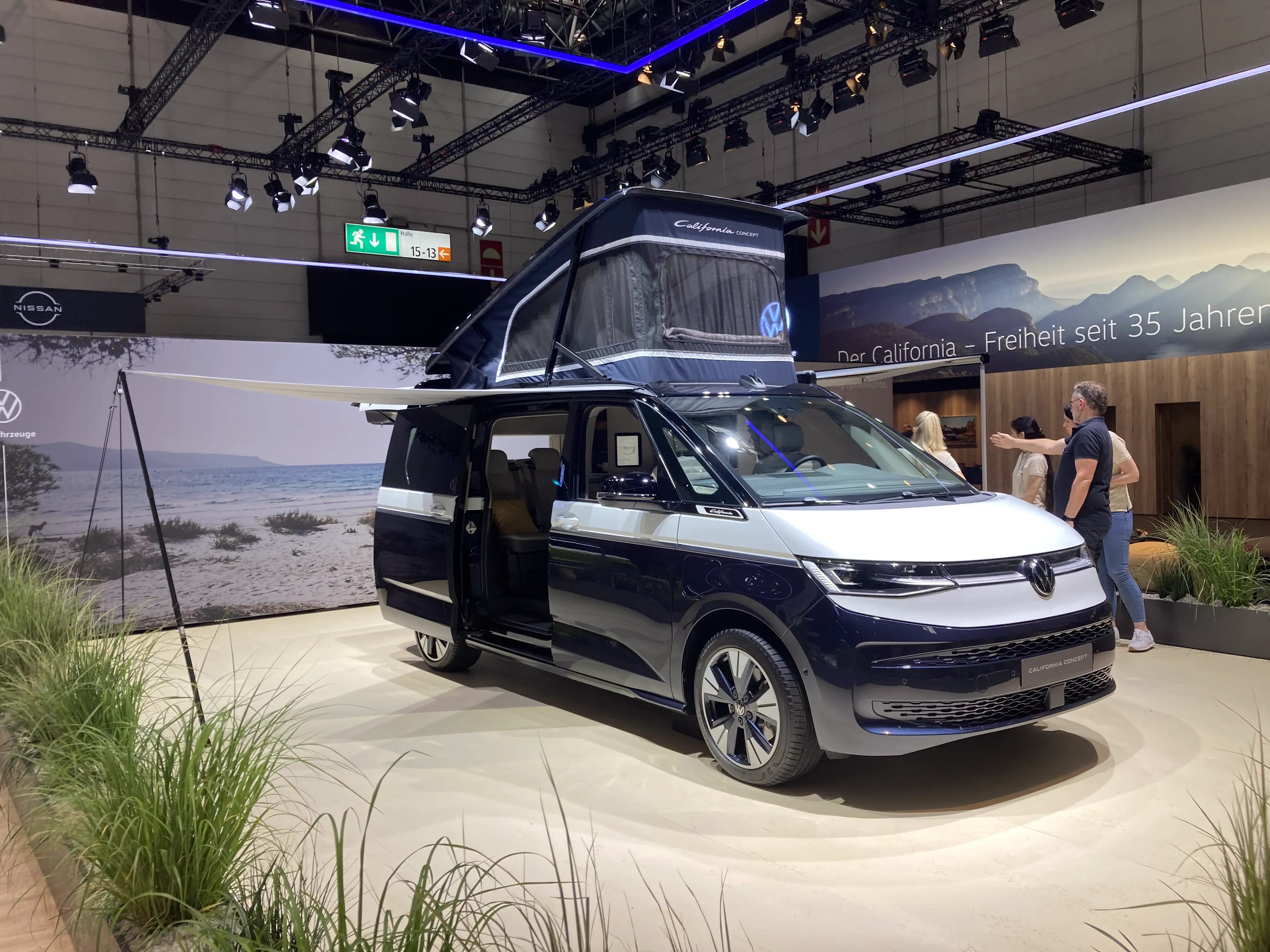 Weltpremiere des neuen California CONCEPT auf der Volkswagen Stand bei CARAVAN SALON Duesseldorf 2023