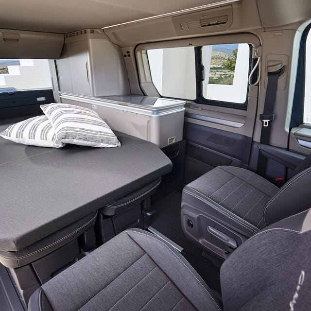 Flexible Sitzanordnung im neuen Volkswagen California 2024.