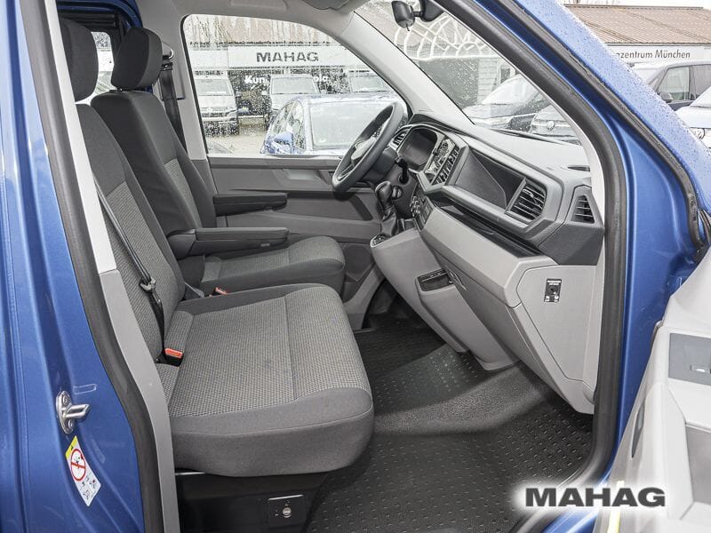 Fahrzeugabbildung Volkswagen T6.1 Kombi kurzer Radstand 2.0 TDI DSG