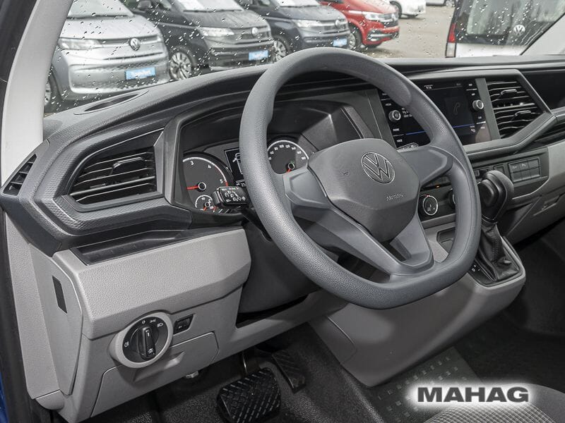 Fahrzeugabbildung Volkswagen T6.1 Kombi kurzer Radstand 2.0 TDI DSG