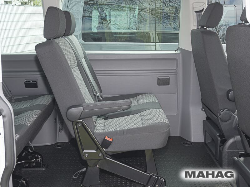 Fahrzeugabbildung Volkswagen T6.1 Caravelle Trendline KR 2.0 TDI DSG