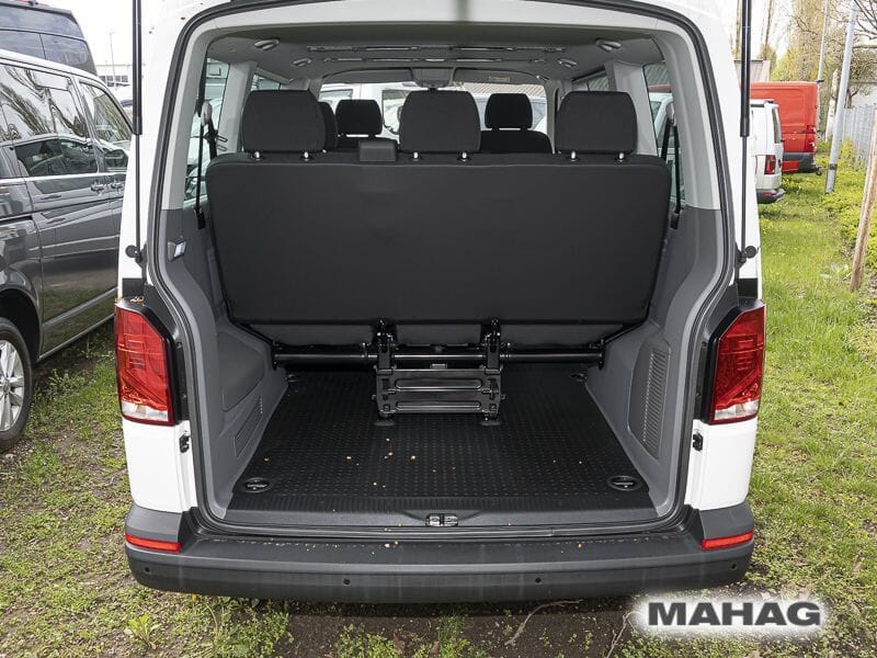 Fahrzeugabbildung Volkswagen T6.1 Caravelle Trendline KR 2.0 TDI DSG