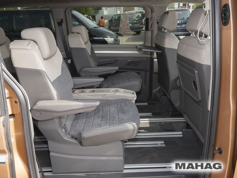 Fahrzeugabbildung Volkswagen T7 Multivan LÜ Style 1.4 TSI Hybrid