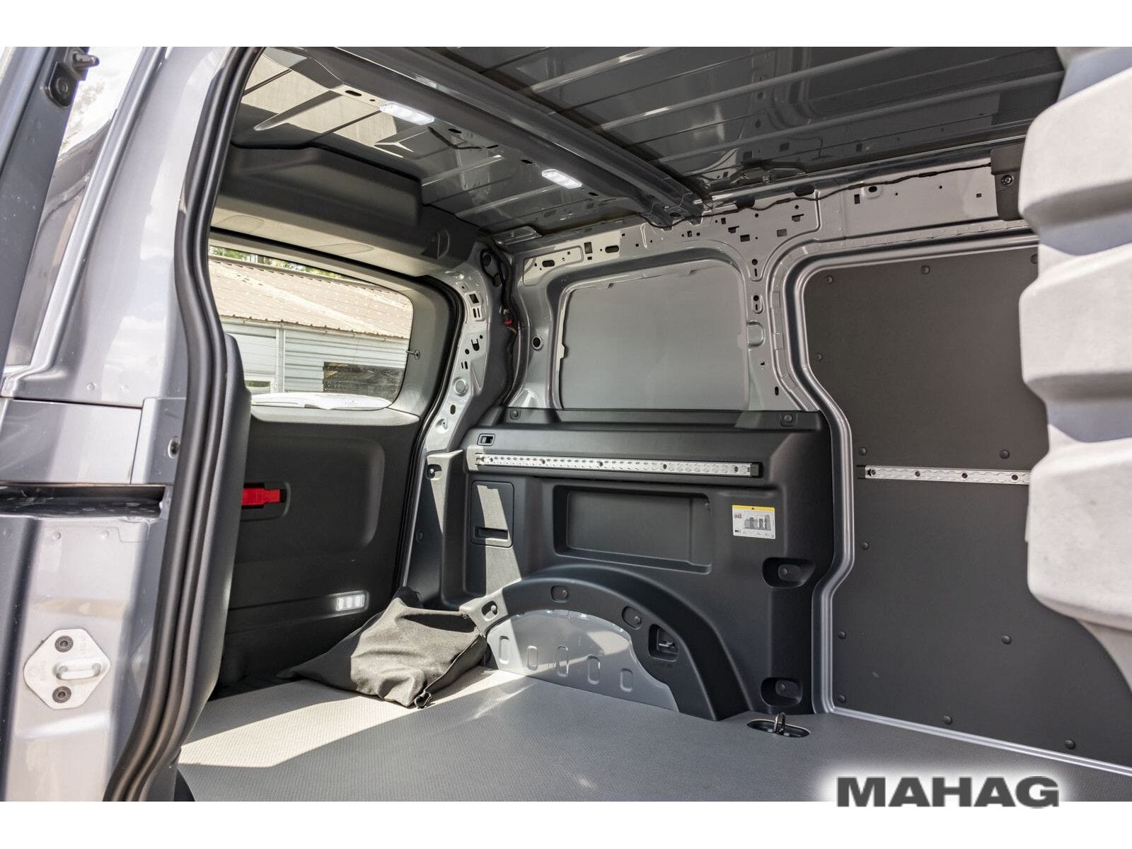 Fahrzeugabbildung Volkswagen ID.Buzz Cargo 150 kW