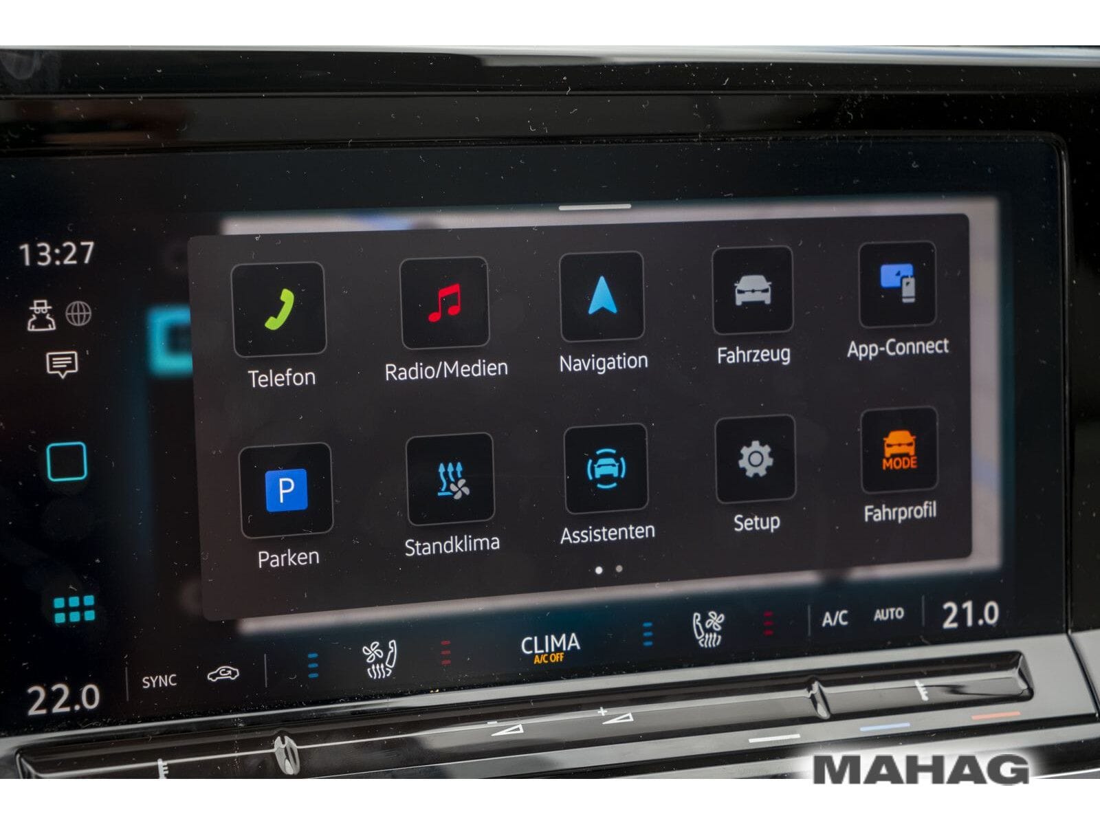 Fahrzeugabbildung Volkswagen T7 Multivan Langversion Life