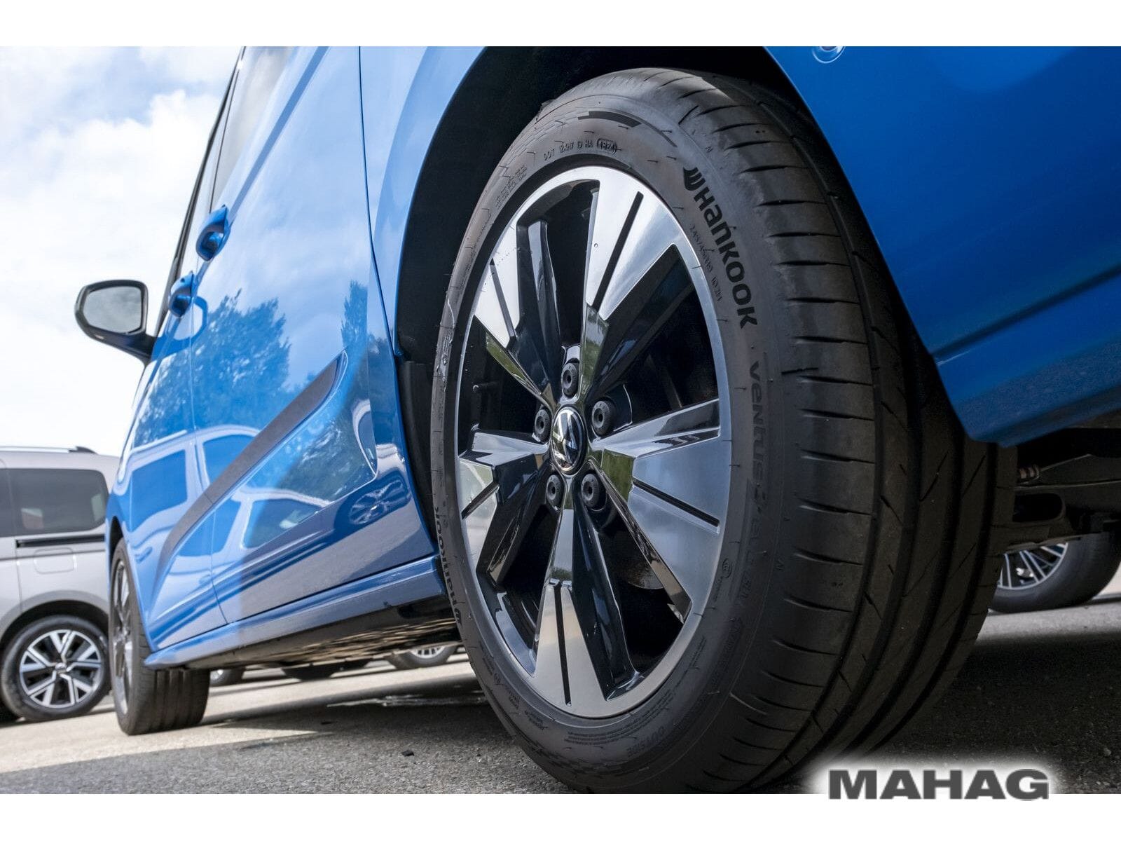 Fahrzeugabbildung Volkswagen T7 Multivan Langversion Life