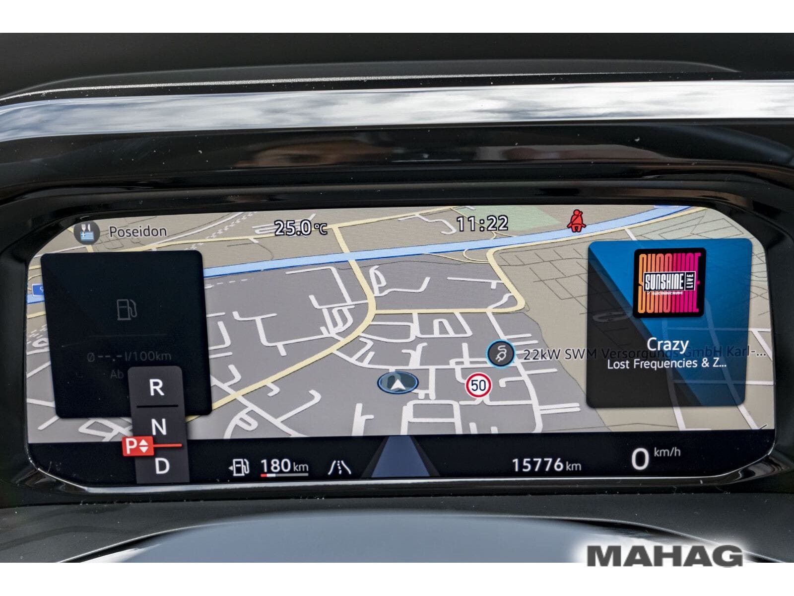 Fahrzeugabbildung Volkswagen T7 Multivan Life LÜ 150TSI