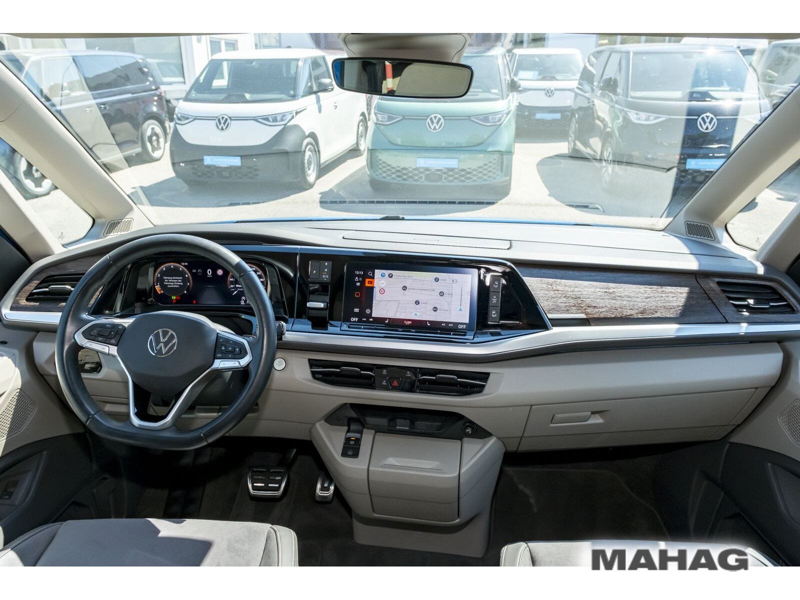 Fahrzeugabbildung Volkswagen Multivan Style T7