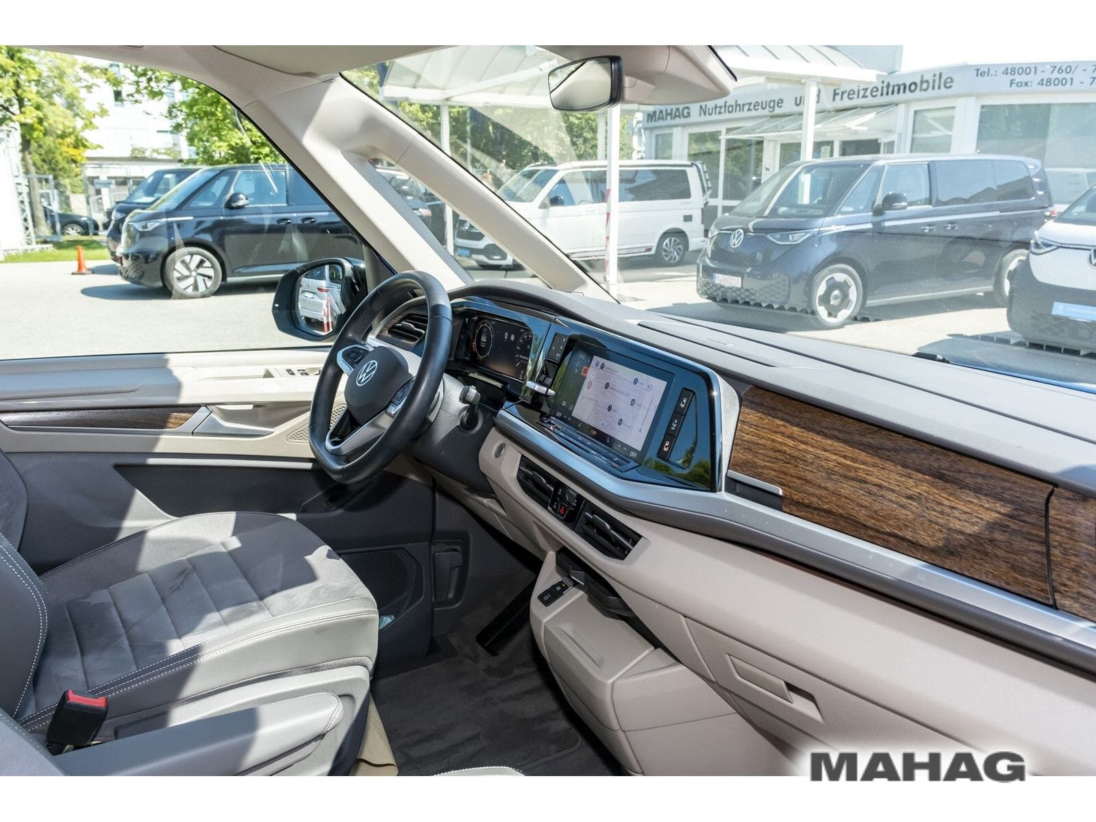 Fahrzeugabbildung Volkswagen Multivan Style T7