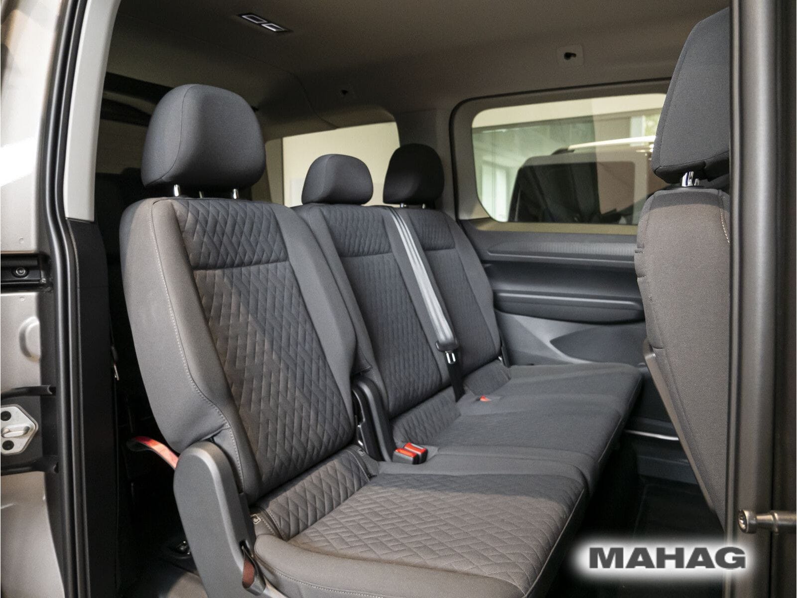 Fahrzeugabbildung Volkswagen Caddy Maxi Life 7-Sitzer 2,0l TDI 90kW 7Gang-DSG
