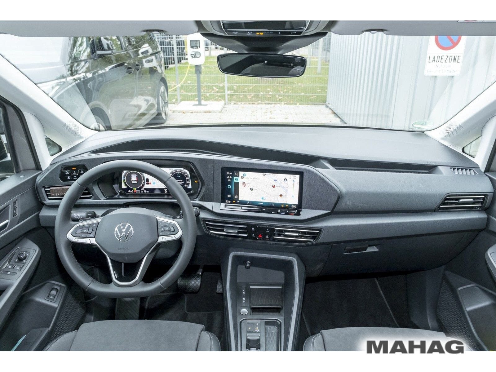 Fahrzeugabbildung Volkswagen Caddy Life e-Hybrid