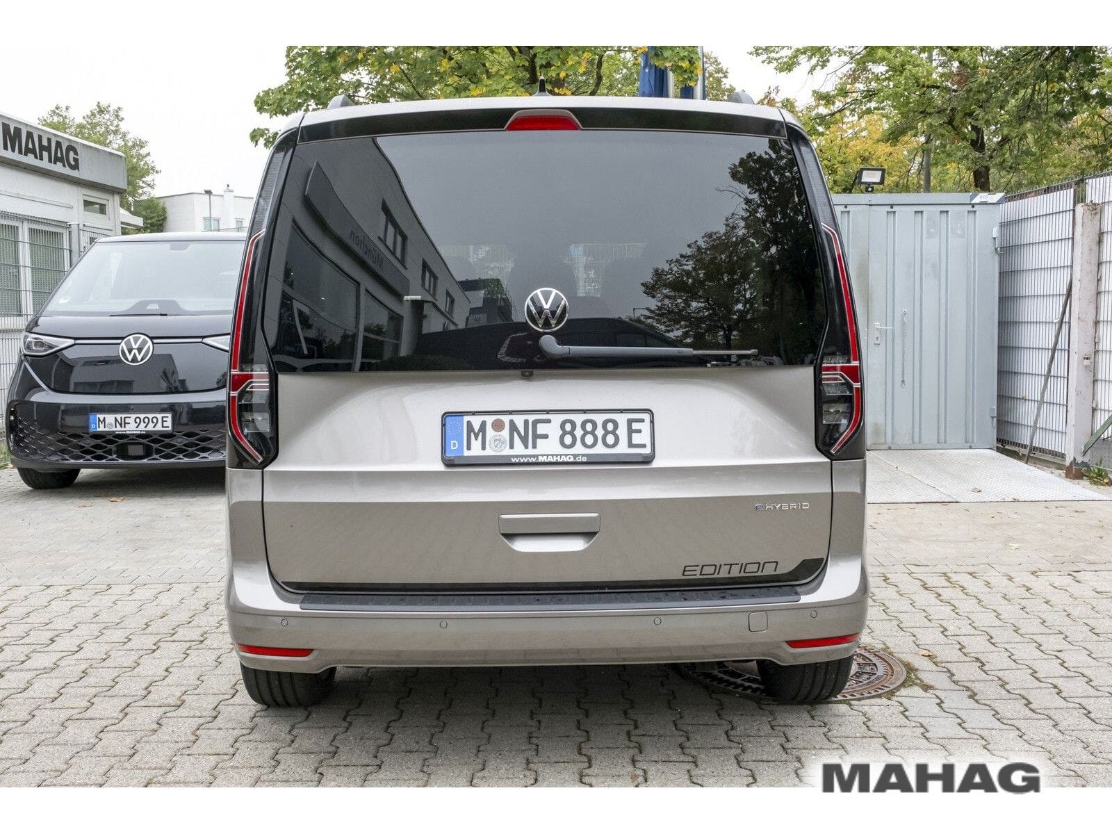 Fahrzeugabbildung Volkswagen Caddy Life e-Hybrid