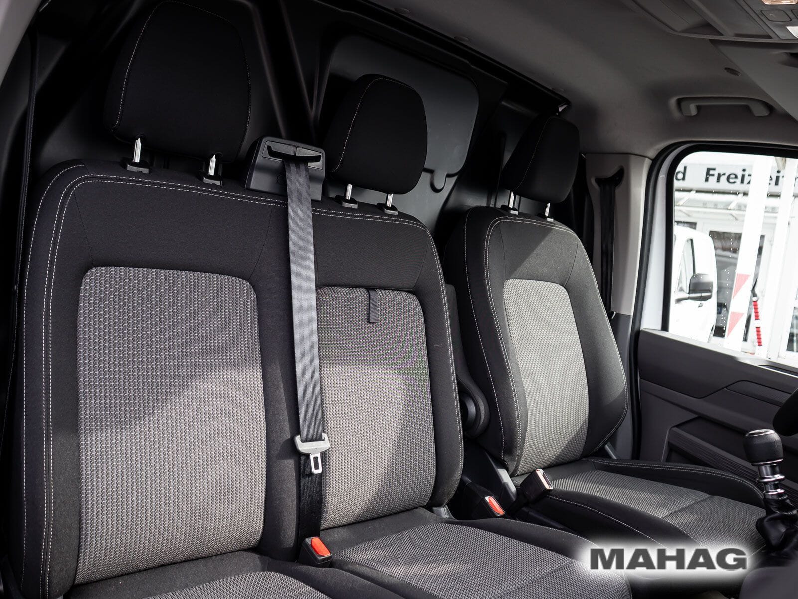 Fahrzeugabbildung Volkswagen Transporter Kasten langer Radstand