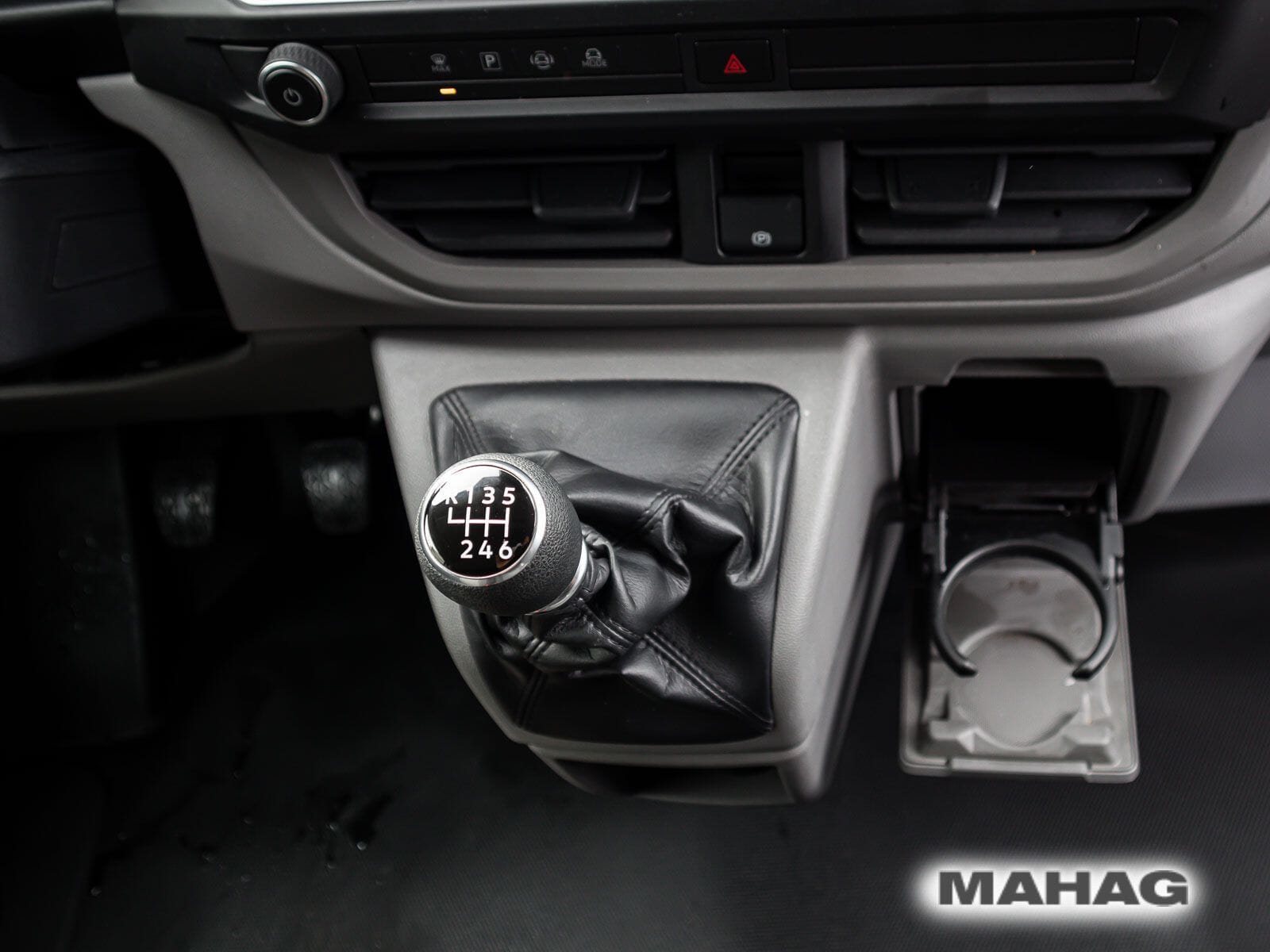 Fahrzeugabbildung Volkswagen Transporter Kasten langer Radstand