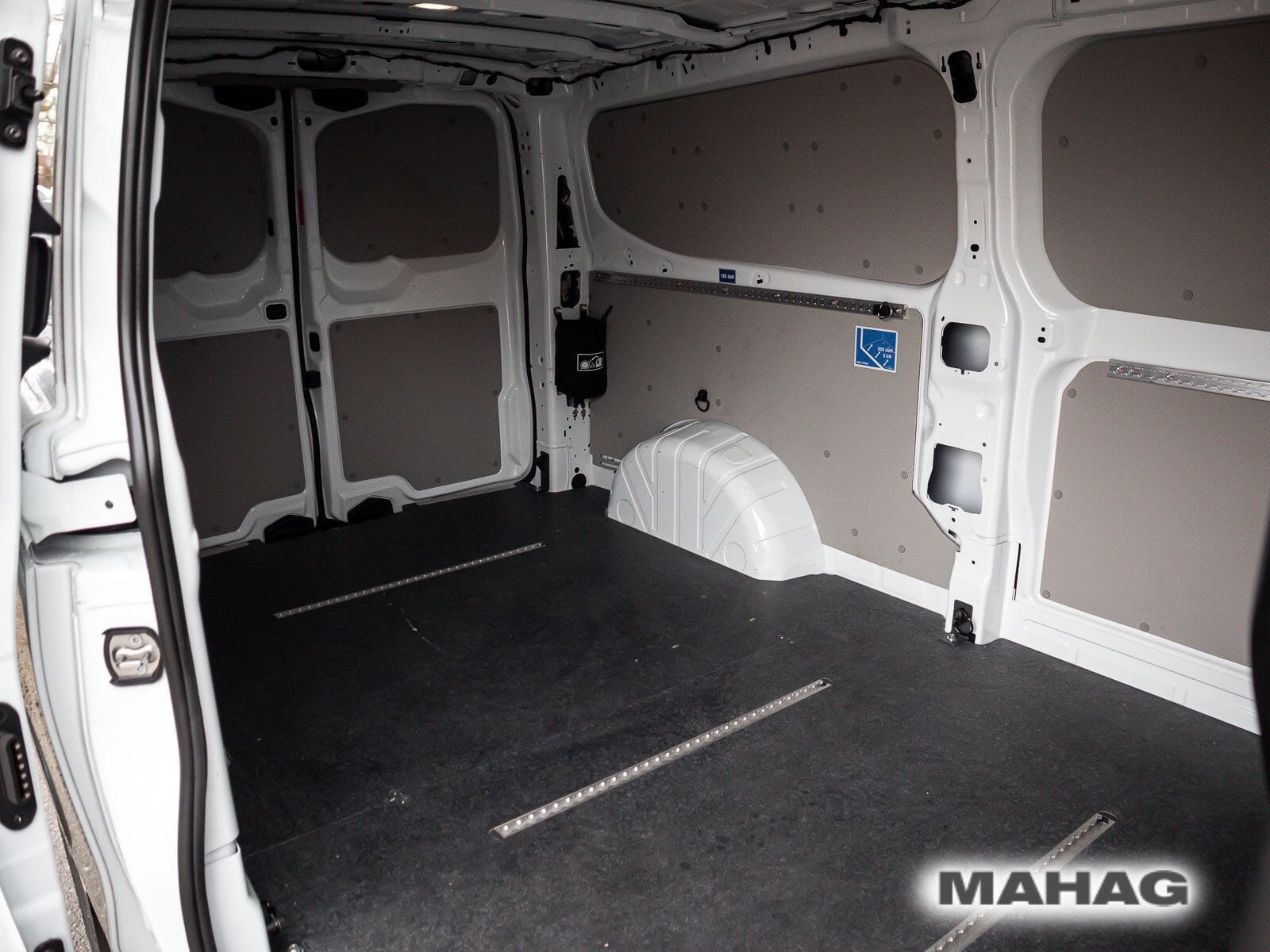 Fahrzeugabbildung Volkswagen Transporter Kasten langer Radstand