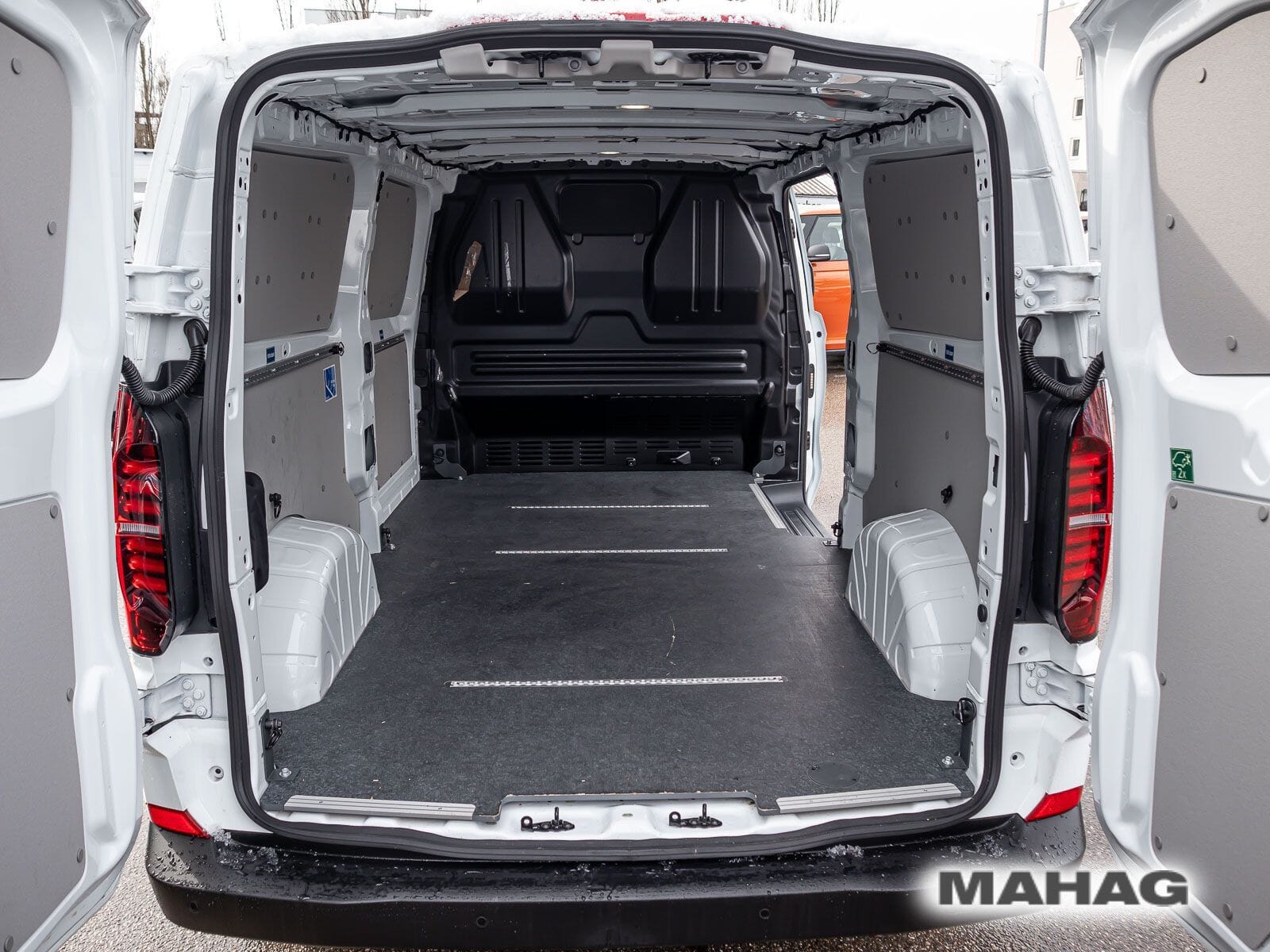 Fahrzeugabbildung Volkswagen Transporter Kasten langer Radstand