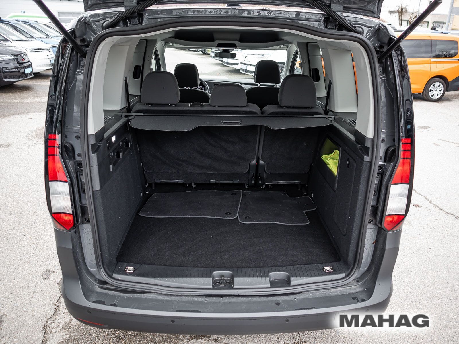 Fahrzeugabbildung Volkswagen Caddy 5-Sitzer 2,0l TDI 75kW 6-Gang-Schaltgetr.