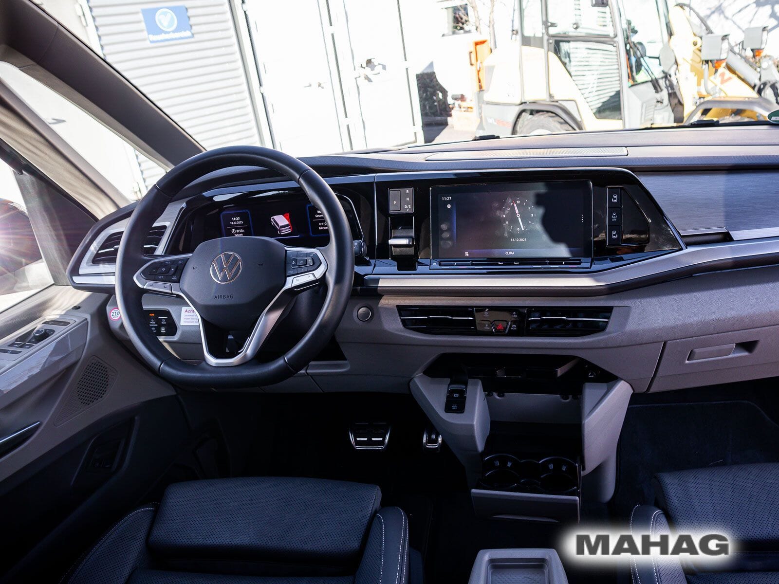 Fahrzeugabbildung Volkswagen Multivan Style 1,5 l 130 kW eHybrid OPF 4MOTION