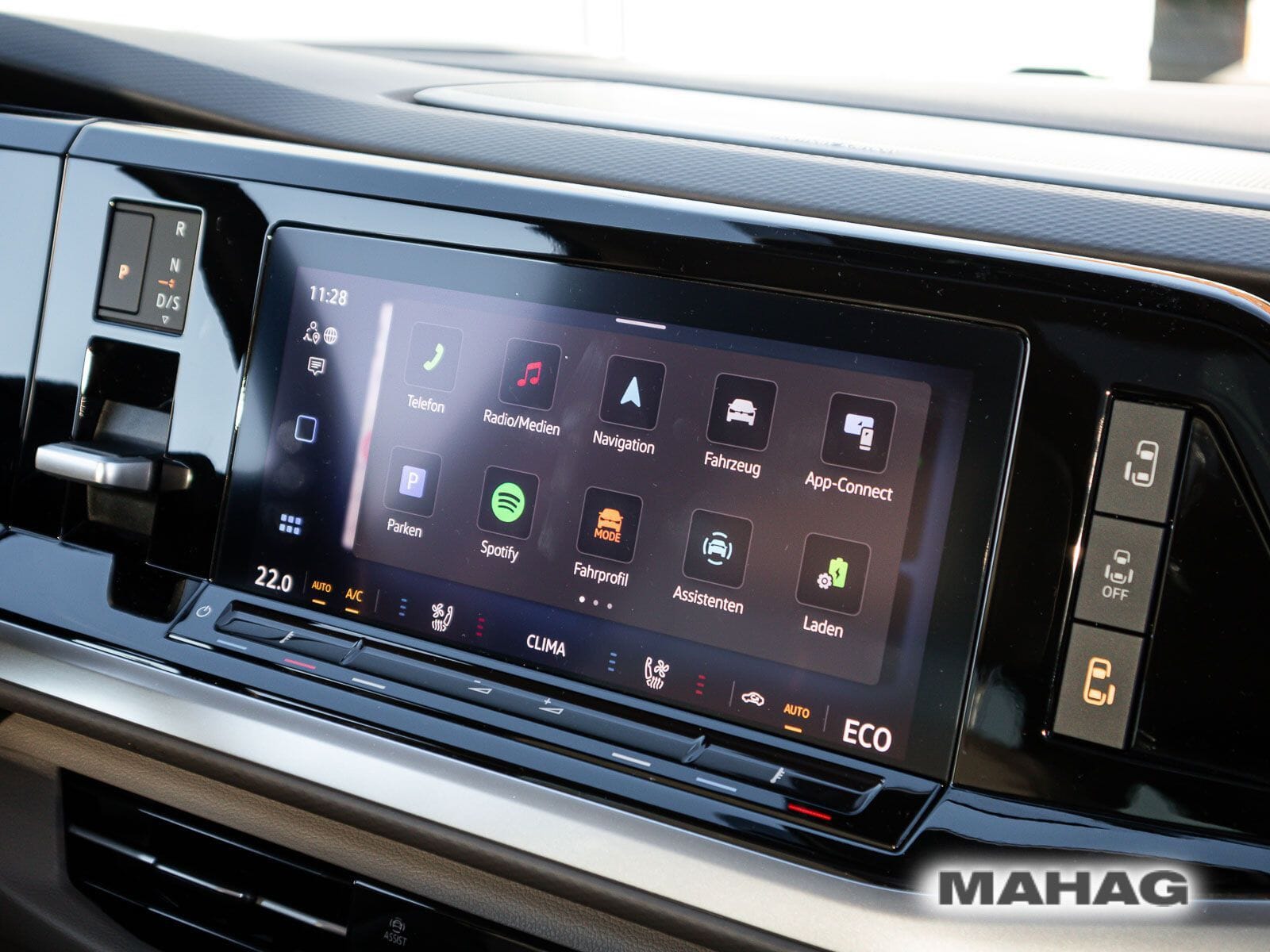 Fahrzeugabbildung Volkswagen Multivan Style 1,5 l 130 kW eHybrid OPF 4MOTION