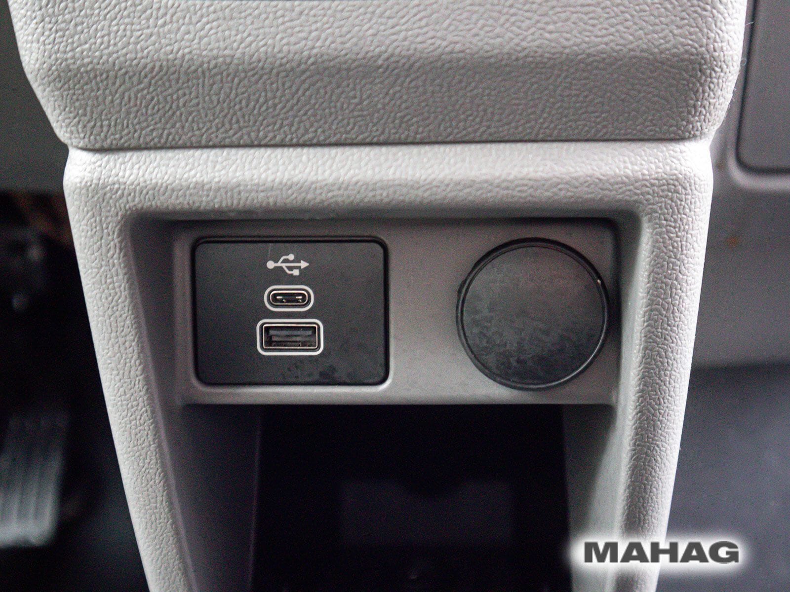 Fahrzeugabbildung Volkswagen Transporter Kasten langer Radstand