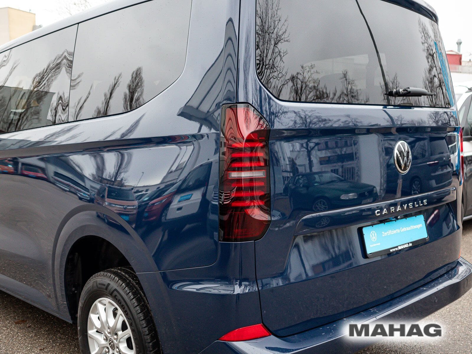 Fahrzeugabbildung Volkswagen Caravelle Life 2,0 l 110 kW TDI 8-Gang A