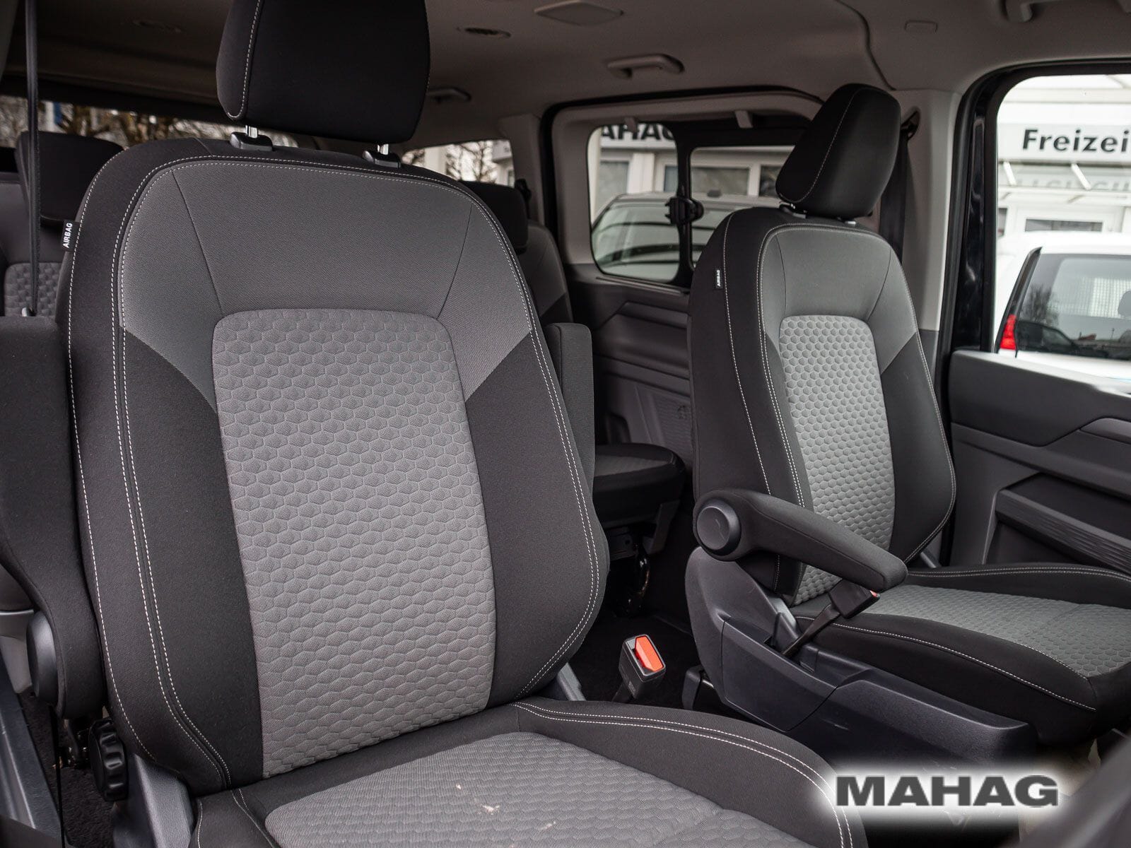 Fahrzeugabbildung Volkswagen Caravelle Style