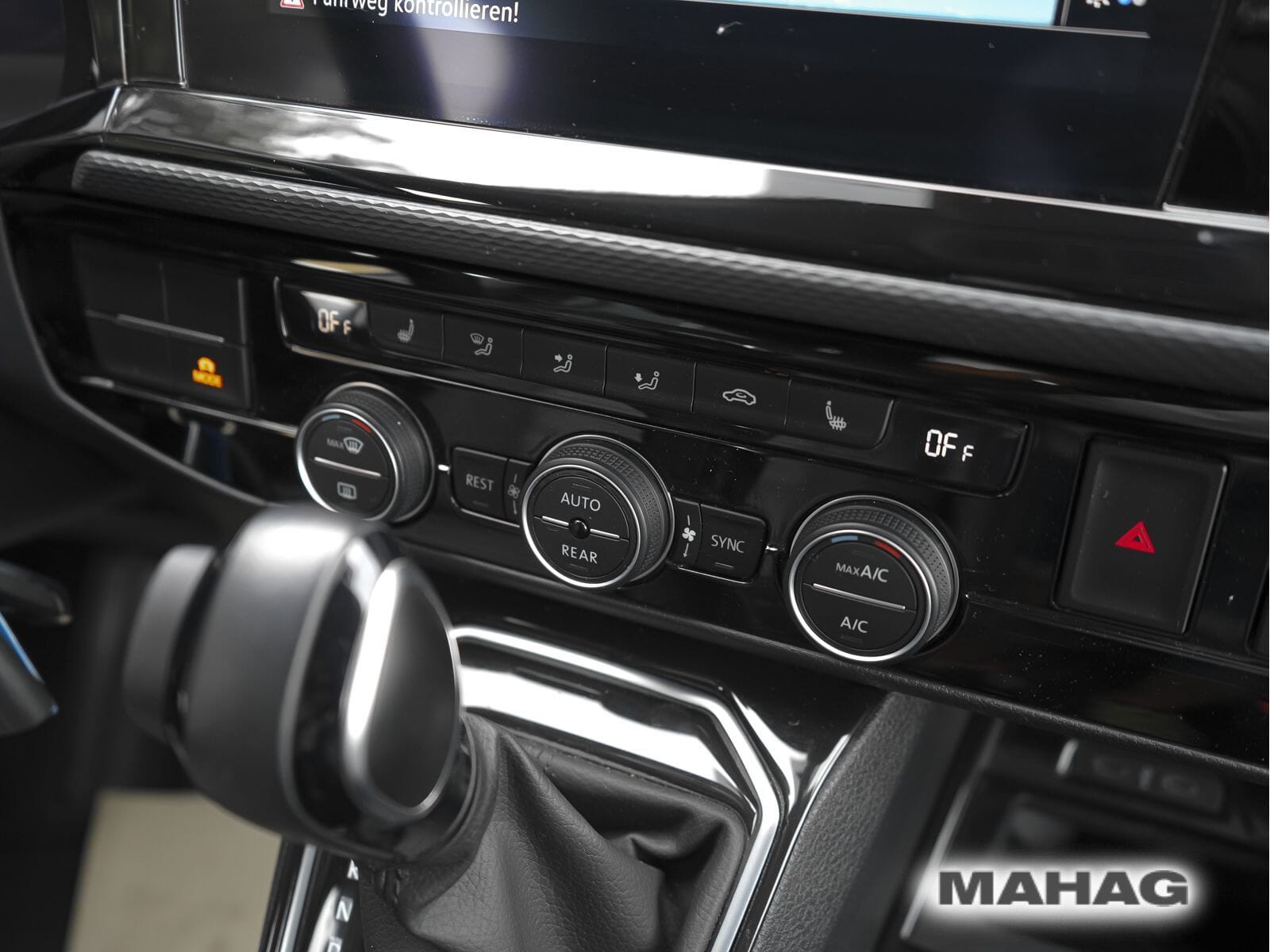 Fahrzeugabbildung Volkswagen T6.1 Multivan Comfortline 2,0 l 150 kW TDI SCR B