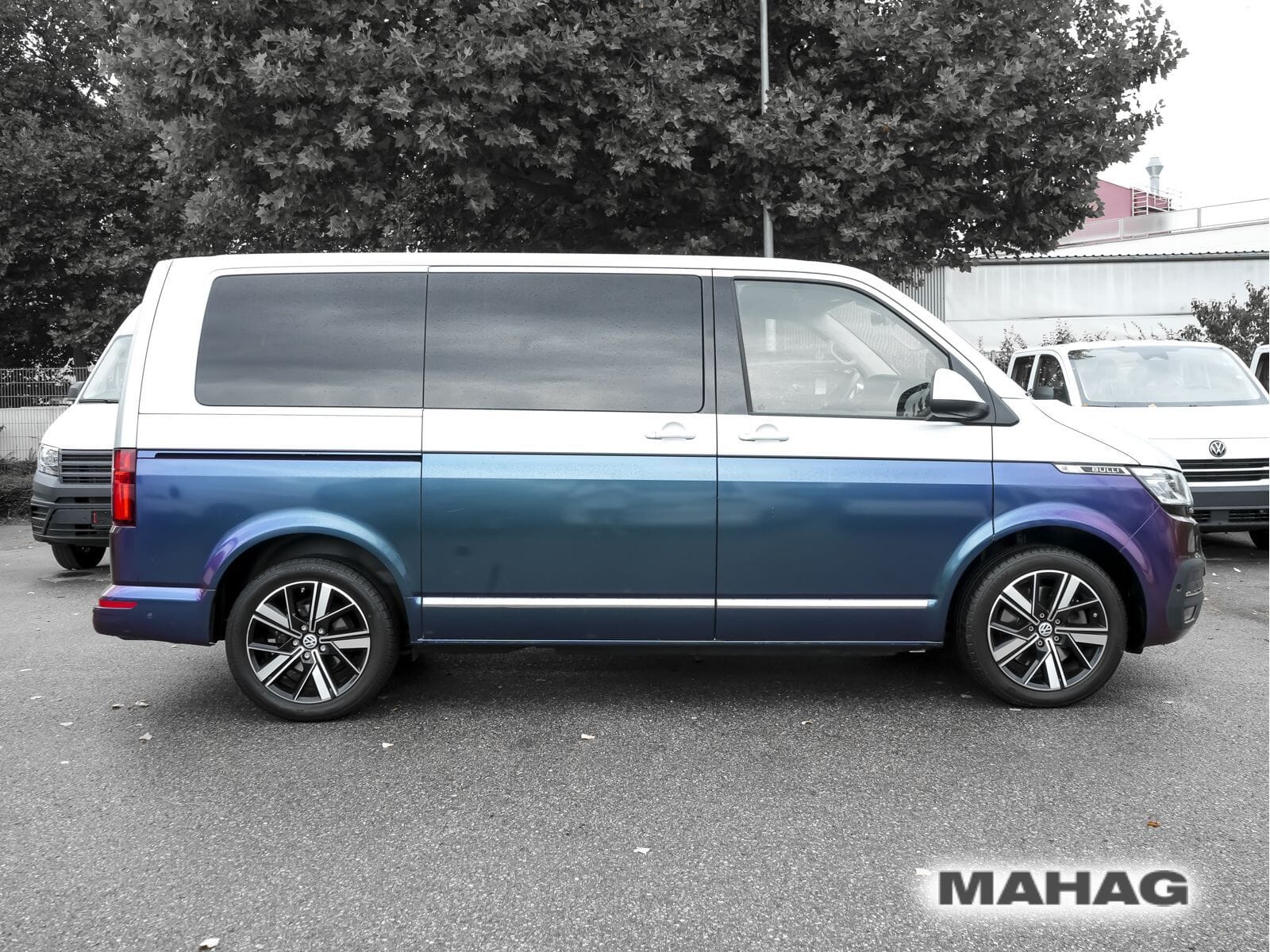Fahrzeugabbildung Volkswagen T6.1 Multivan Comfortline 2,0 l 150 kW TDI SCR B