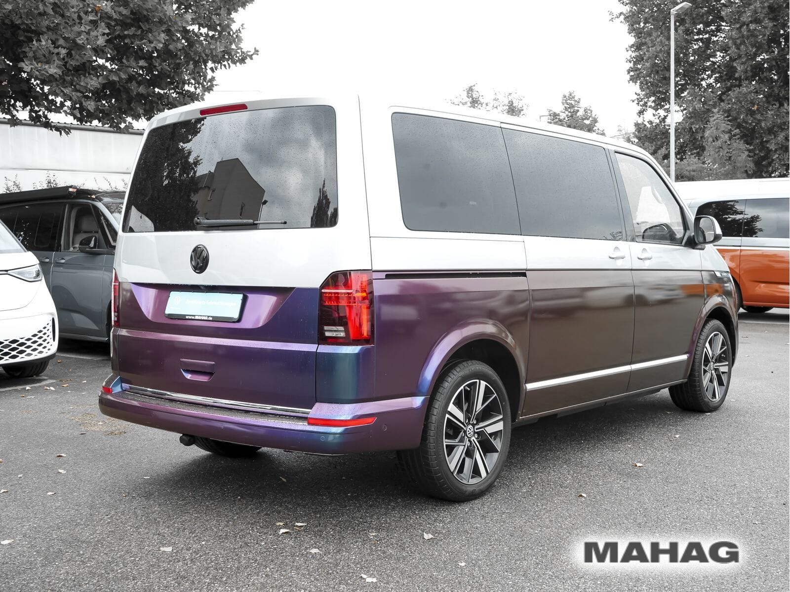 Fahrzeugabbildung Volkswagen T6.1 Multivan Comfortline 2,0 l 150 kW TDI SCR B