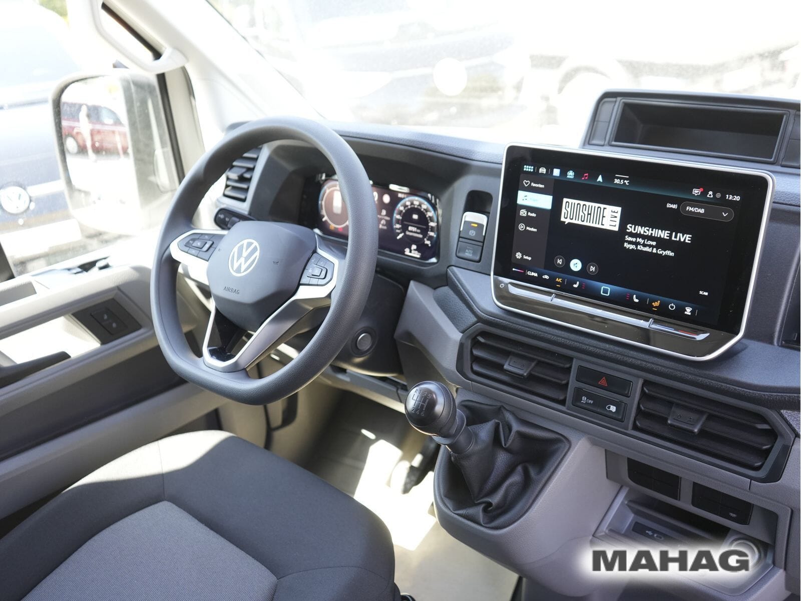 Fahrzeugabbildung Volkswagen Crafter Kasten langer Radstand