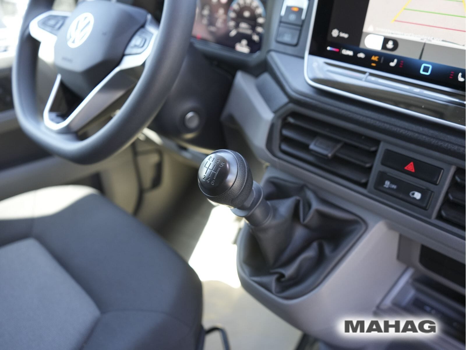 Fahrzeugabbildung Volkswagen Crafter Kasten langer Radstand