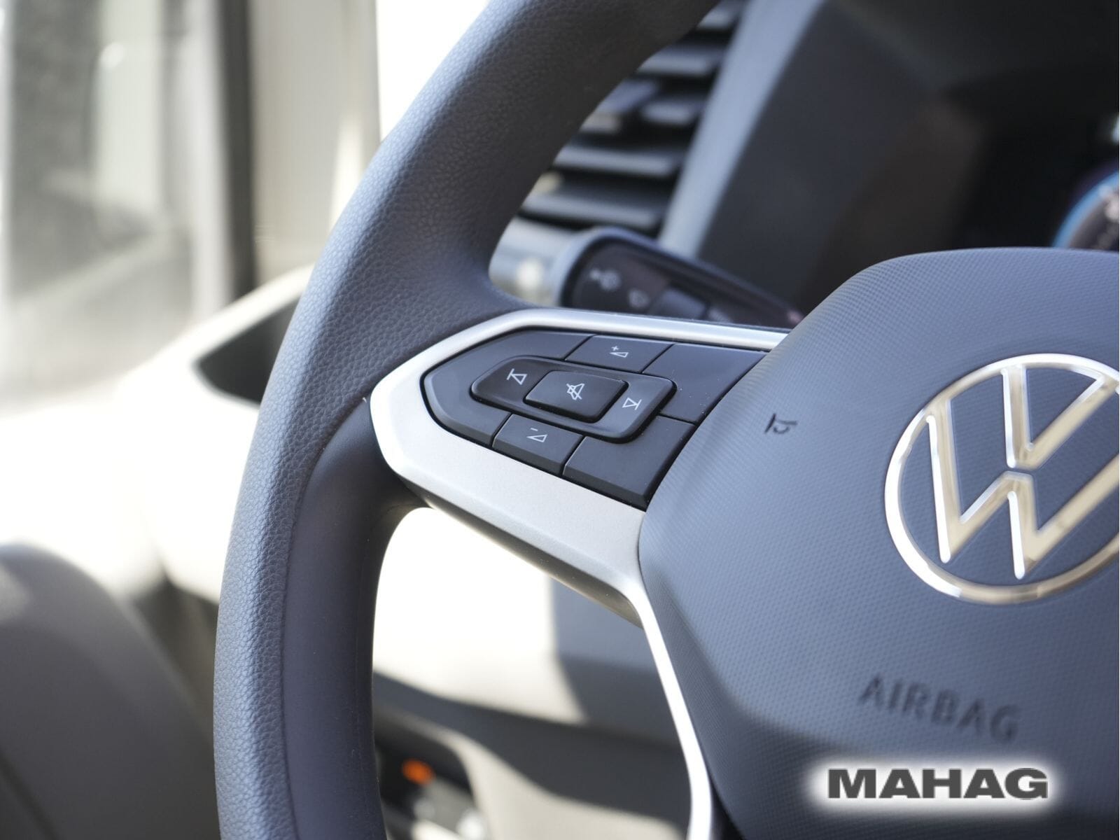 Fahrzeugabbildung Volkswagen Crafter Kasten langer Radstand
