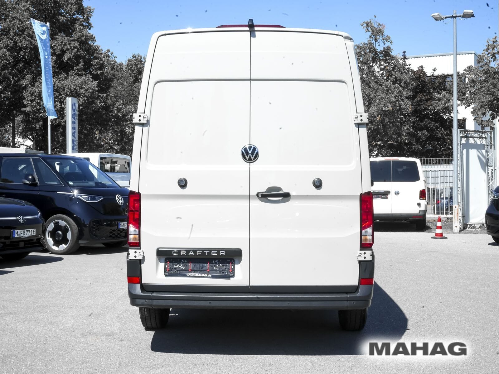 Fahrzeugabbildung Volkswagen Crafter Kasten langer Radstand