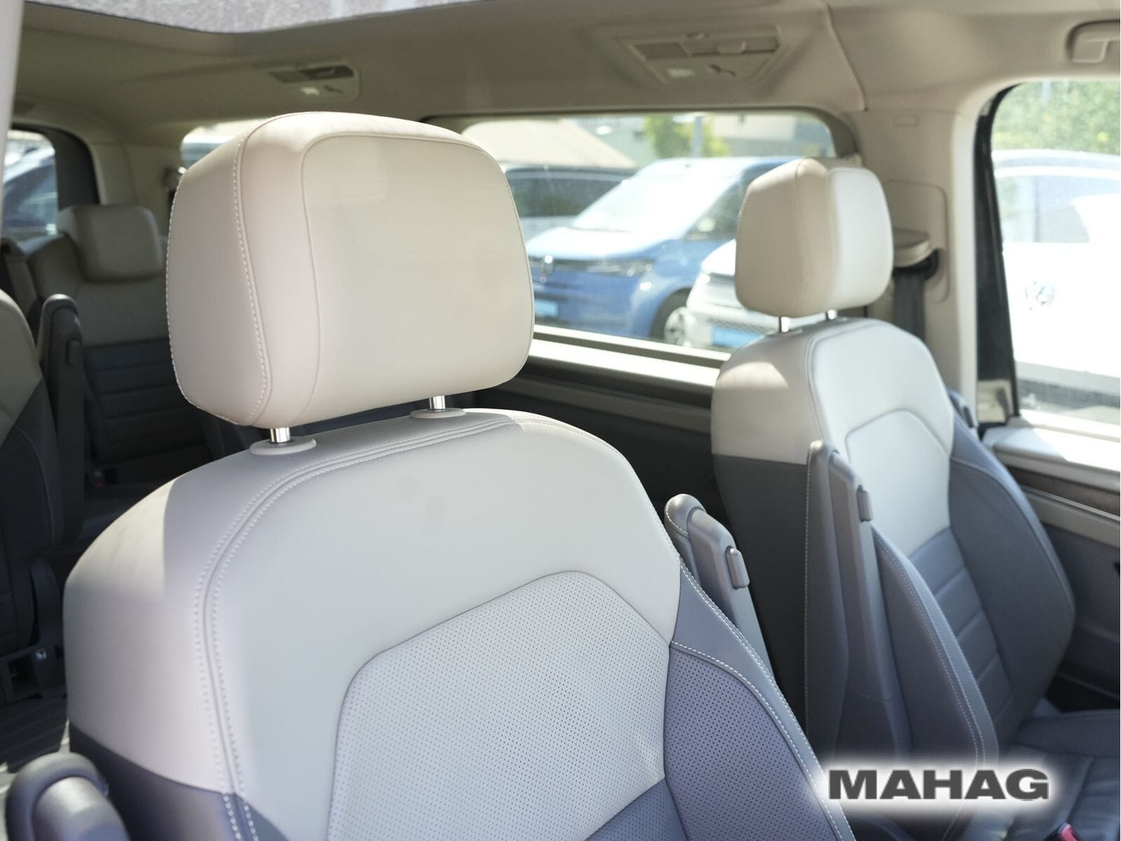 Fahrzeugabbildung Volkswagen Multivan Style 2,0 l 110 kW TDI SCR Fron tantrie
