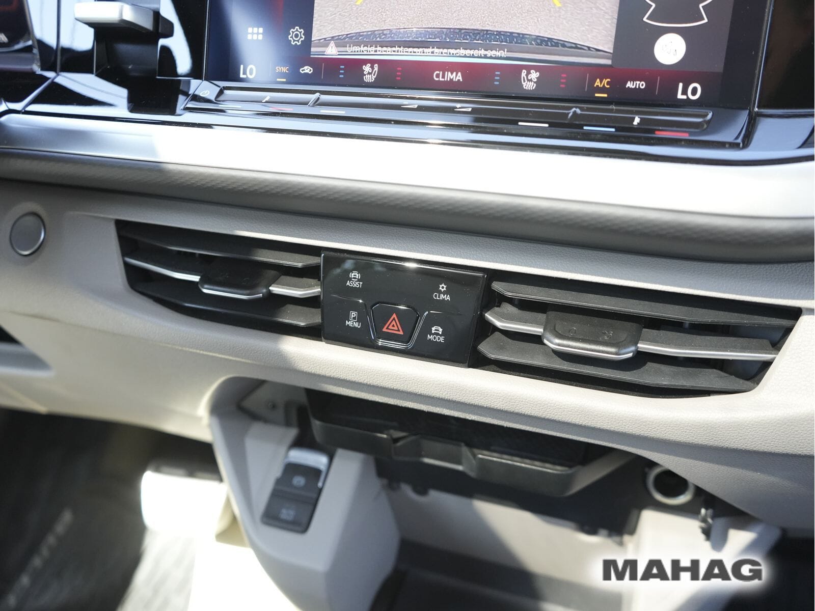 Fahrzeugabbildung Volkswagen Multivan Style 2,0 l 110 kW TDI SCR Fron tantrie