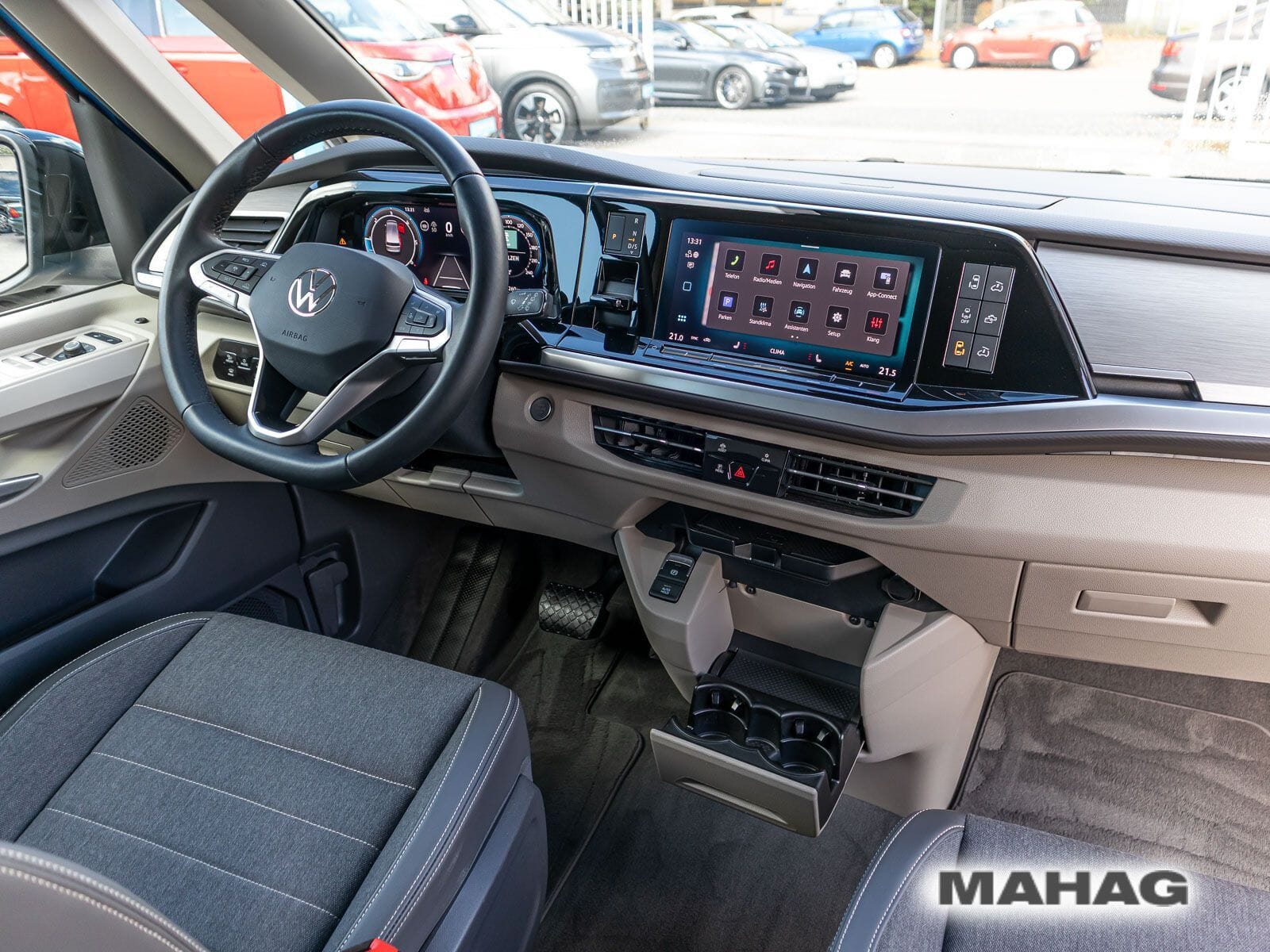Fahrzeugabbildung Volkswagen California Ocean 2.0 TDI "UPE: 101.435,60"