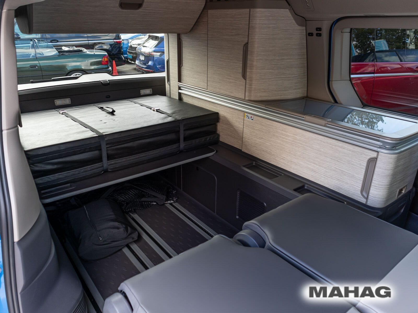 Fahrzeugabbildung Volkswagen California Ocean 2.0 TDI "UPE: 101.435,60"