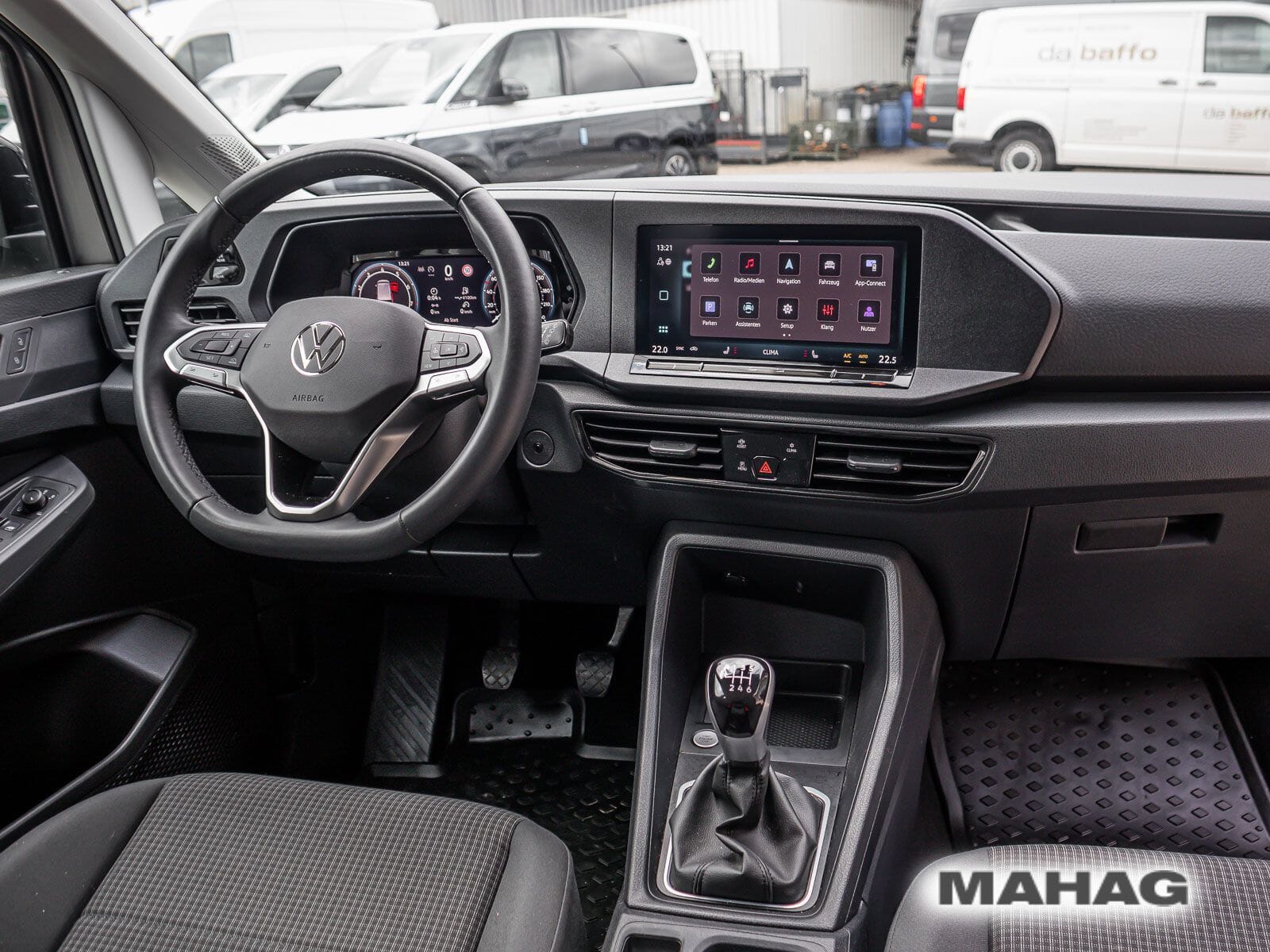 Fahrzeugabbildung Volkswagen Caddy Maxi 7-Sitzer 1,5l TSI 84kW 6-Gang-Schaltg