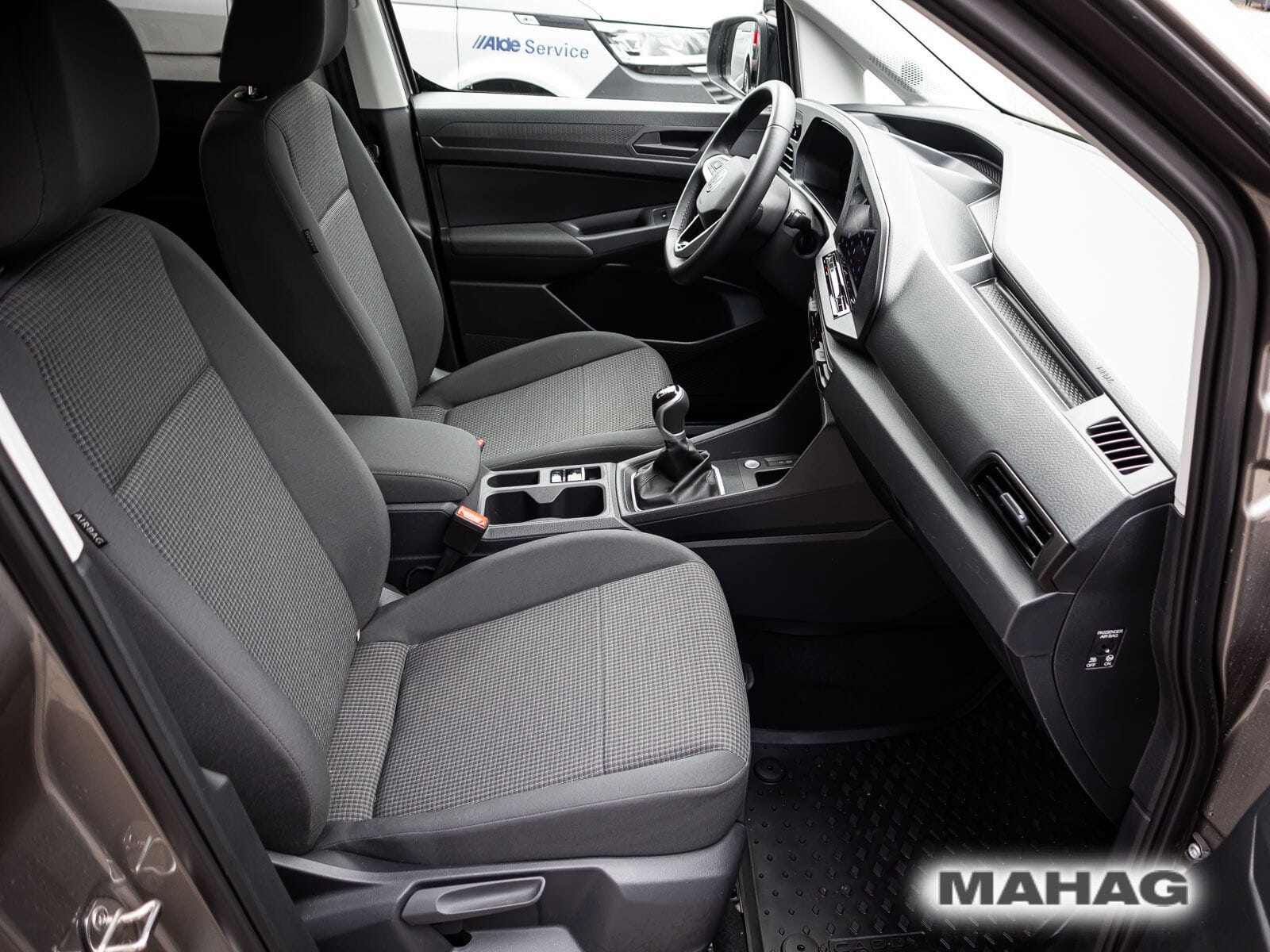 Fahrzeugabbildung Volkswagen Caddy Maxi 7-Sitzer 1,5l TSI 84kW 6-Gang-Schaltg