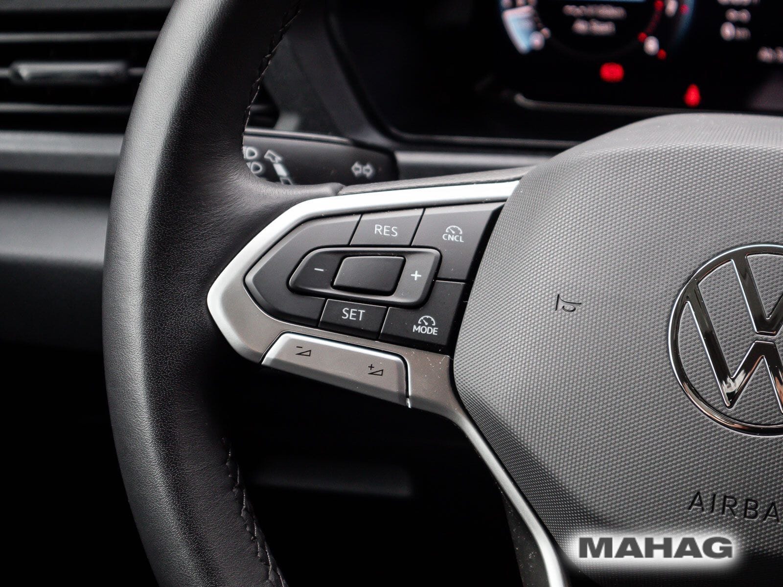 Fahrzeugabbildung Volkswagen Caddy Maxi 7-Sitzer 1,5l TSI 84kW 6-Gang-Schaltg