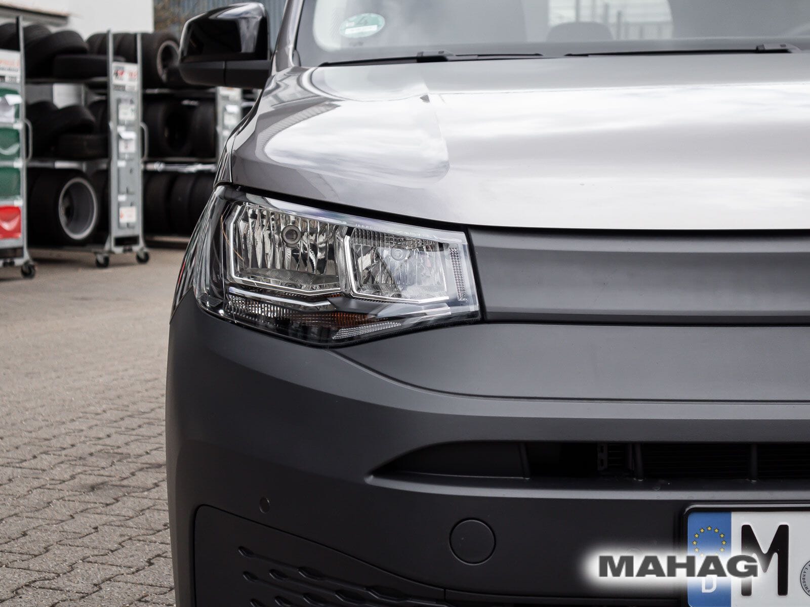 Fahrzeugabbildung Volkswagen Caddy Maxi 7-Sitzer 1,5l TSI 84kW 6-Gang-Schaltg