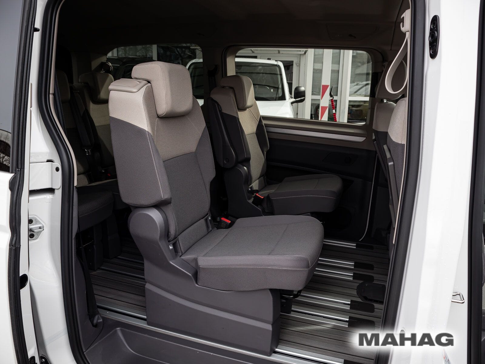 Fahrzeugabbildung Volkswagen Multivan Langversion Life