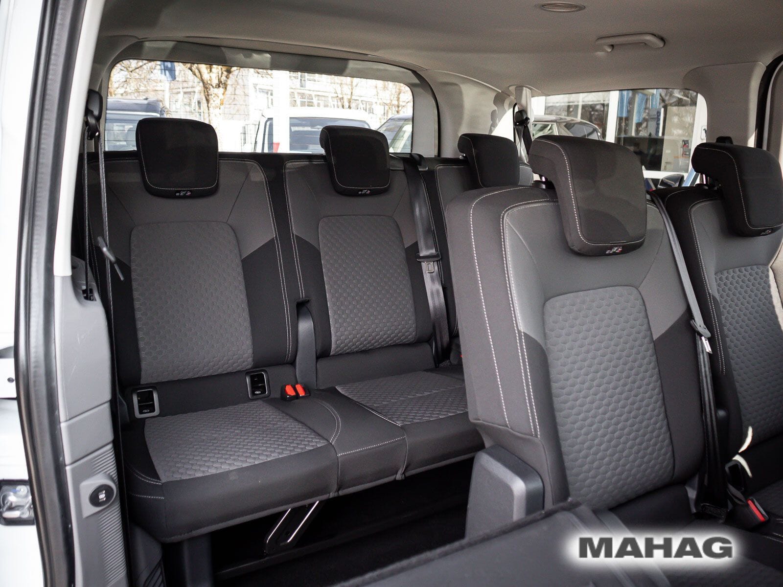 Fahrzeugabbildung Volkswagen Caravelle Life 4motion