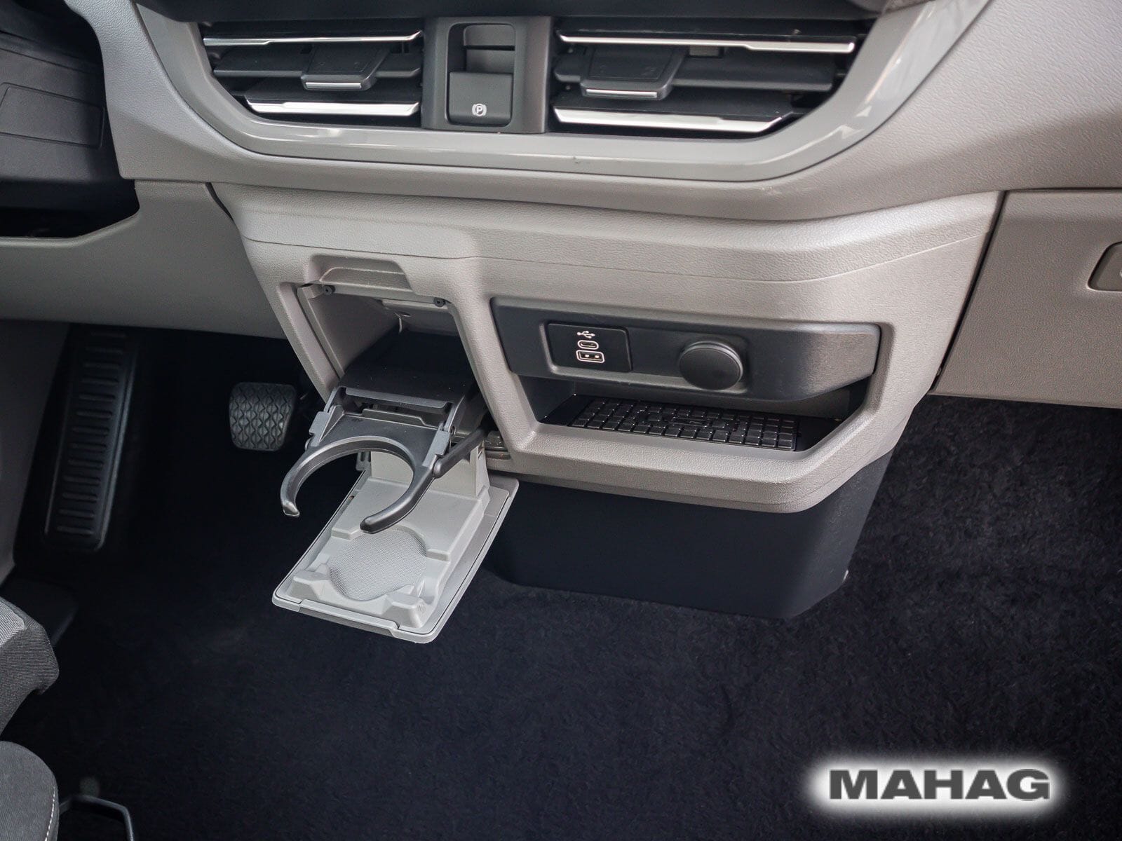 Fahrzeugabbildung Volkswagen Caravelle Life 4motion