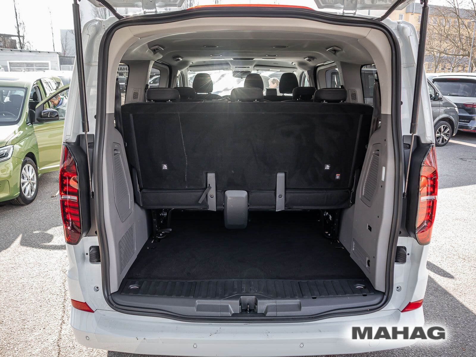 Fahrzeugabbildung Volkswagen Caravelle Life 4motion