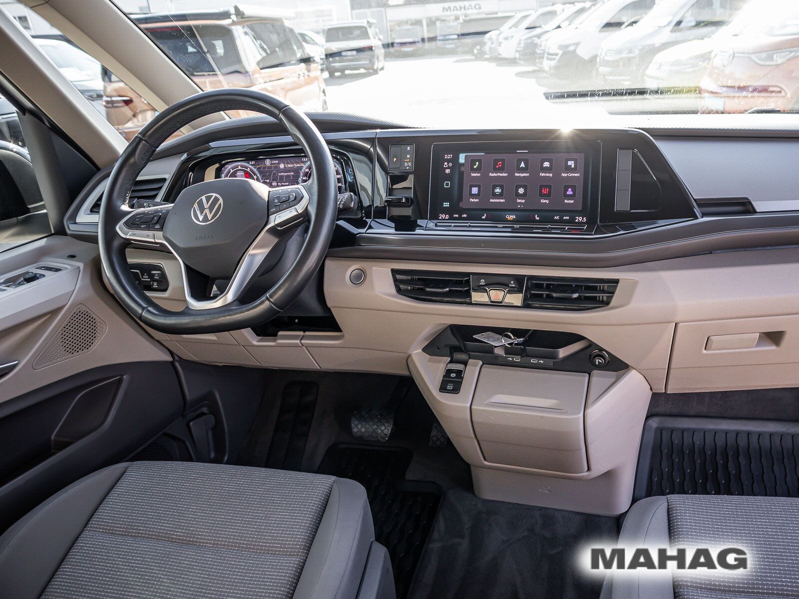 Fahrzeugabbildung Volkswagen Multivan Langversion 2.0 TSI