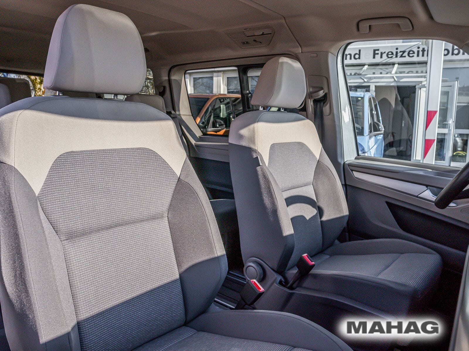 Fahrzeugabbildung Volkswagen Multivan Langversion 2.0 TSI